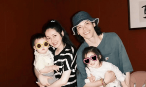 向华强夸郭碧婷把孩子教的很好：控制玩手机时间，不用打也不用骂