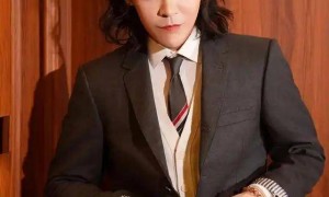 向佐自曝“娱乐圈的人很恐怖”：在娱乐圈长大，再复杂的人都见过