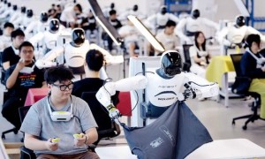 “90后”,疯狂“造人”